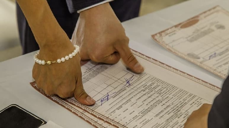 Por cada 100 matrimonios ocurrieron 31.2 divorcios. (ARCHIVO)