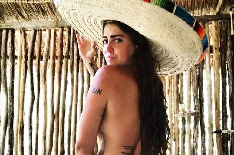 Celia Lora dejó boquiabiertos a sus seguidores al compartir fotografía desnuda. (INSTAGRAM)
