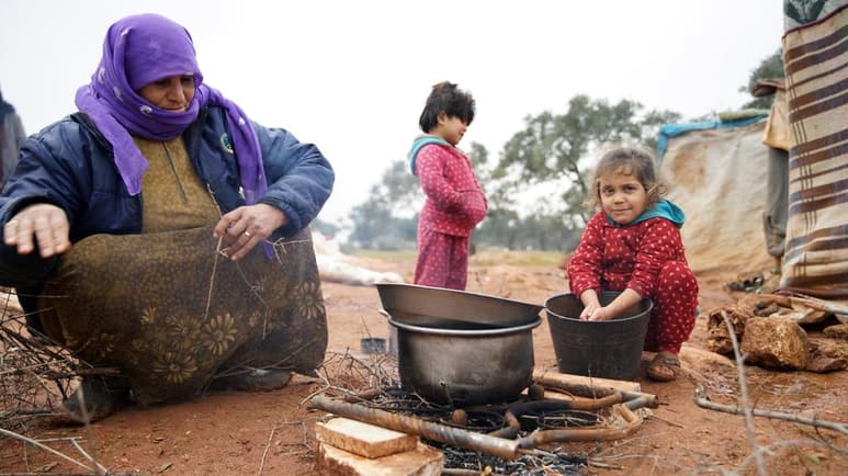La mayoría de los niños se encuentran en campos de desplazados, a causa de la escalada de la violencia tras ofensiva turca. (EFE)