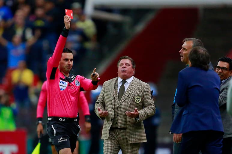 Las Águilas apelarían la suspensión para tener a su estratega disponible en el último partido de la temporada regular de la Liga MX. (ARCHIVO)