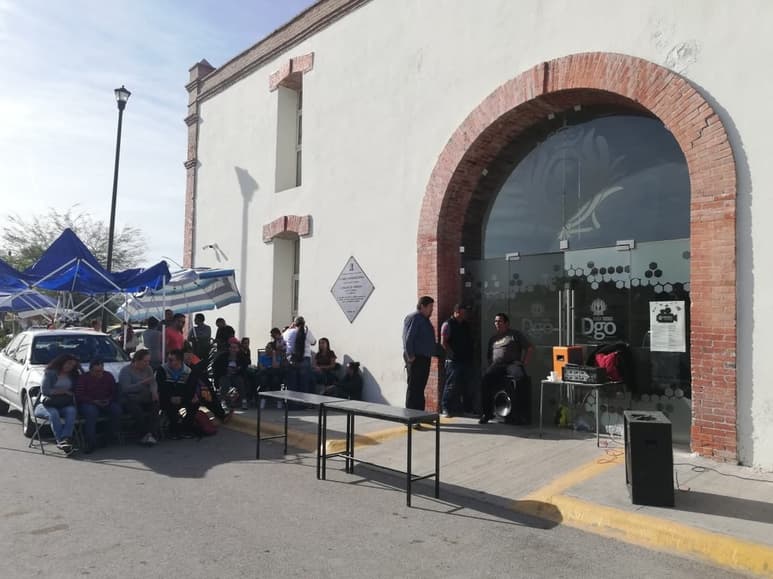 Como parte de la estrategia, ayer el Movimiento cerró las instalaciones de Recaudación de Rentas.