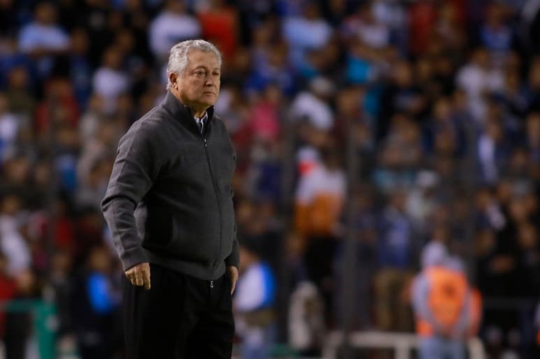 Víctor Manuel Vucetich se dijo contento por el regreso de Javier Aguirre como DT en España. (JAM MEDIA)