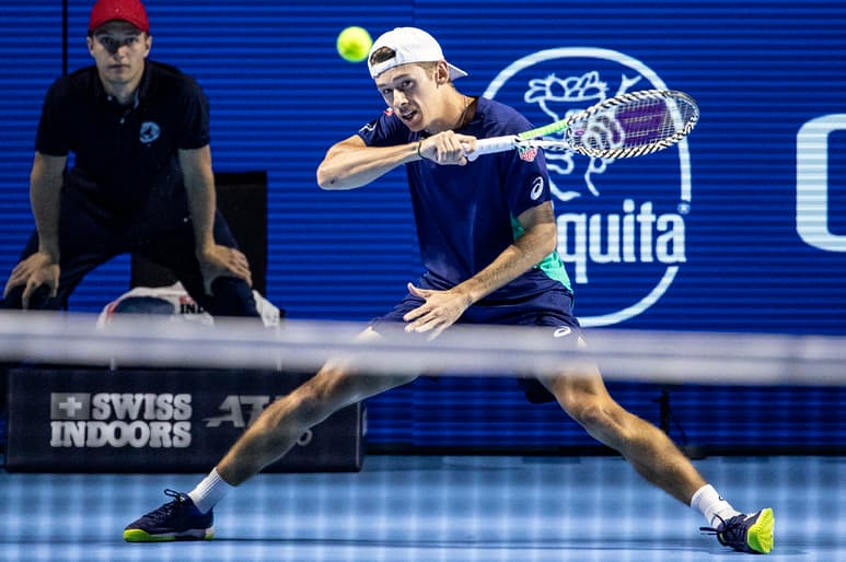 Alex De Miñaur se impuso 4-2, 3-4, 4-1, 4-1 a Alejandro Davidovich, en el segundo día de acción de la ATP Next Gen. (ARCHIVO)