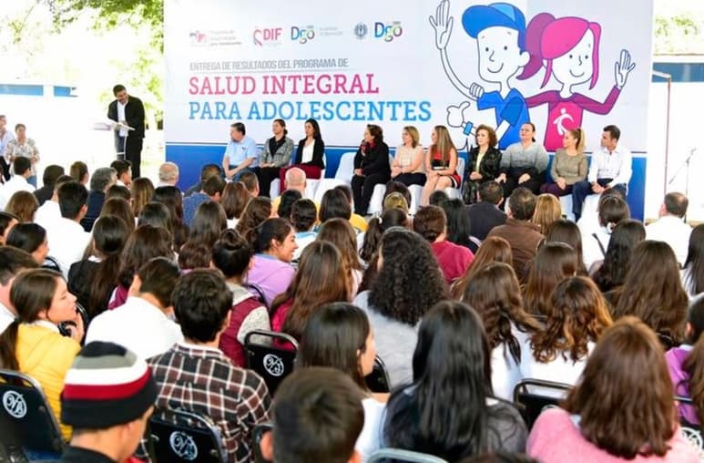 En Durango, el 49 por ciento de los estudiantes de secundaria y media superior ya requiere usar lentes. (EL SIGLO DE TORREÓN)