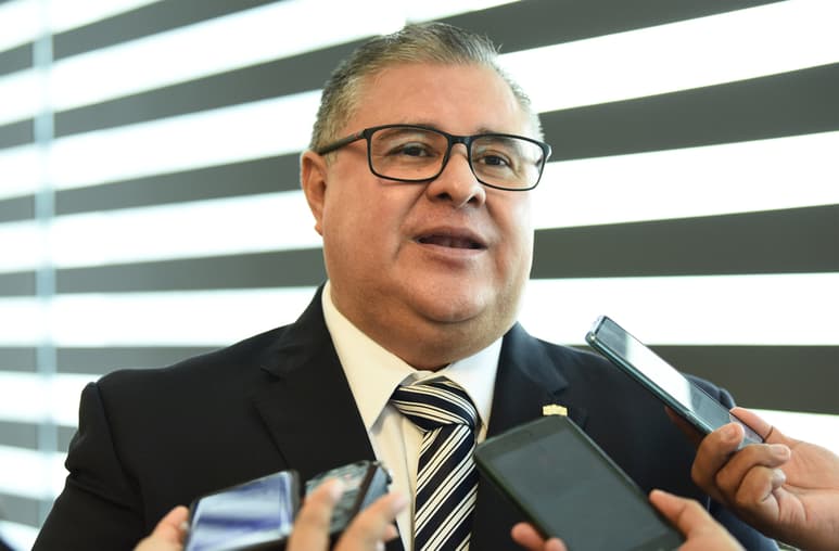 Sergio Lara, secretario del Ayuntamiento, señaló que continuarán revisando los protocolos de los elementos de Seguridad Pública. (ARCHIVO)