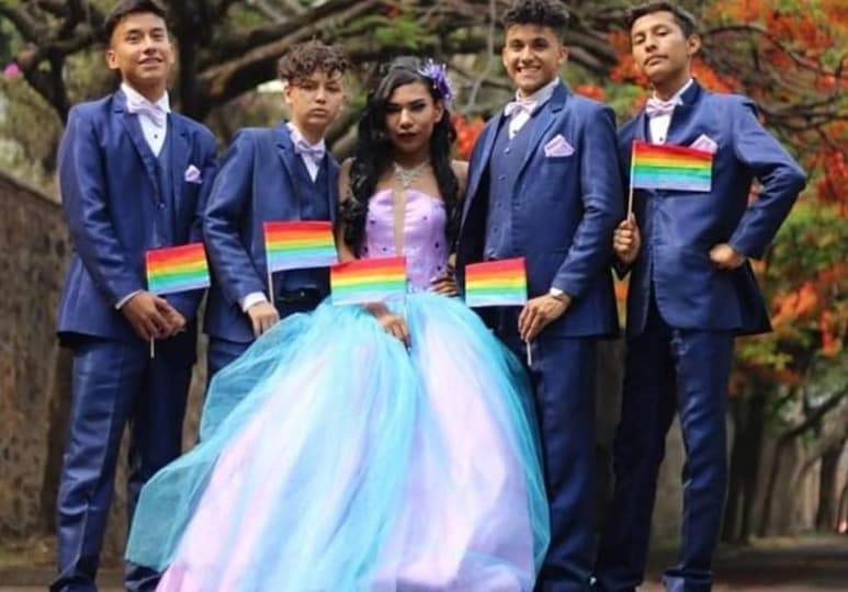 El joven agradece el apoyo de su familia que lo ayudó a cumplir su sueño (INTERNET)