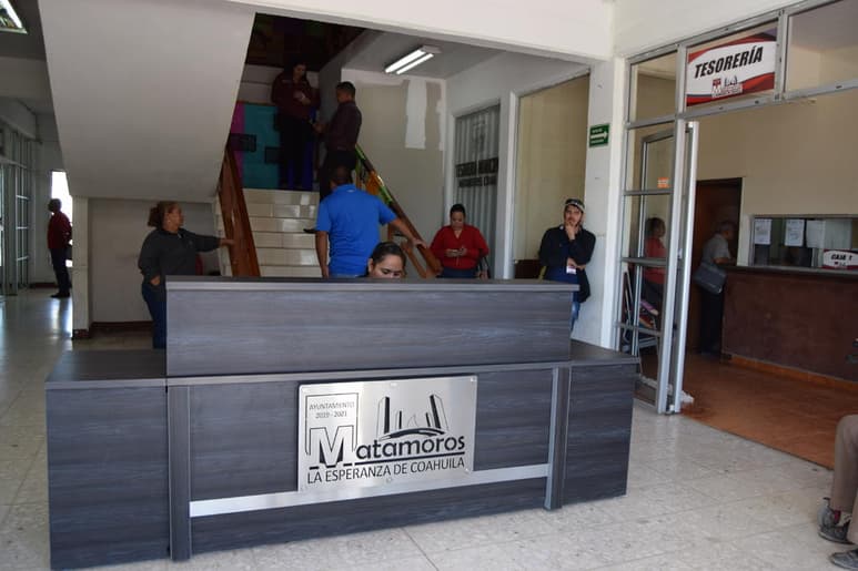 El alcalde dijo desconocer la cantidad que se destinará para el pago de esa prestación de los aproximadamente 900 trabajadores municipales, pero no se rebasará el monto que se gastó el año pasado con la anterior administración. (EL SIGLO DE TORREÓN)