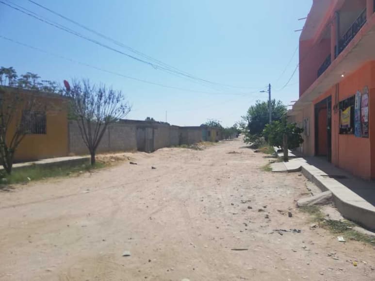 Hay sectores de la ciudad donde no hay calles pavimentadas. (EL SIGLO DE TORREÓN / MARY VÁZQUEZ)