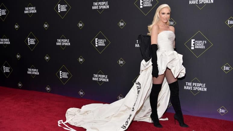 Este año, Gwen Stefani fue reconocida como Fashion Icon de los People´s Choice Awards. (INTERNET)