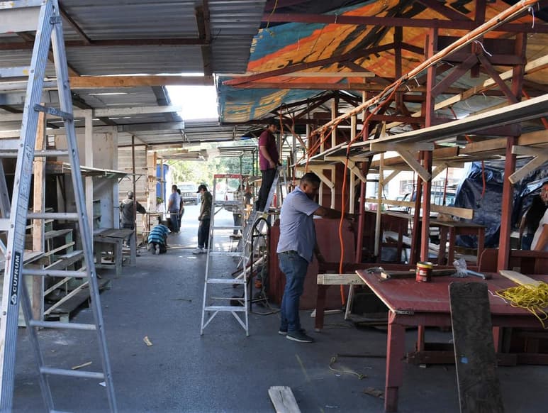 La instalación se encontrará en un 90 por ciento para el día miércoles y las personas podrán acudir entonces a hacer sus compras. (EL SIGLO DE TORREÓN)