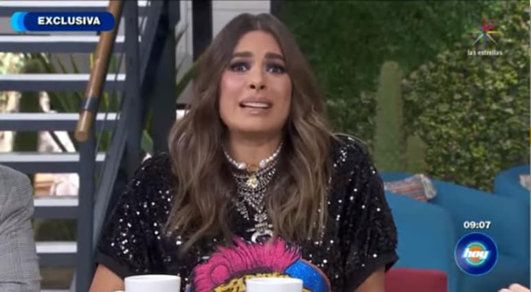 En su regreso, Galilea Montijo pidió permiso a la productora Magda Rodríguez para aclarar lo que se dijo de ella mientras no estaba en el programa Hoy. (ESPECIAL)