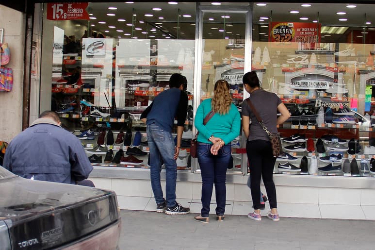 Los comercios que quieran participar en el programa del Buen Fin tendrán hasta hoy martes para inscribirse. (ARCHIVO)