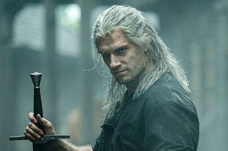 La serie de drama y fantasía The witcher, protagonizada por Henry Cavill, Anya Chalotra y Freya Allan, tendrá una segunda temporada, anunció la producción. (ESPECIAL)