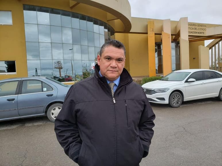 El abogado del Padre Meño señaló que la apelación continúa en la sala penal en la capital del Estado y están en la espera de que se les fije la hora y la fecha para celebrar la audiencia de aclaración de alegatos.