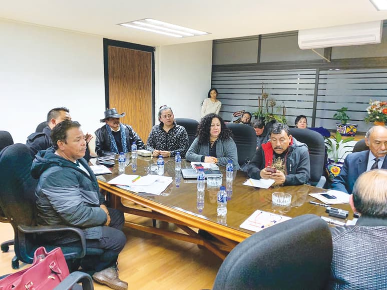 El secretario de Educación se reunió con docentes del Movimiento Base Magisterial el martes por la tarde en Durango. (EL SIGLO DE TORREÓN)