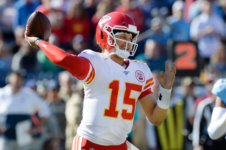 Patrick Mahomes tendrá la oportunidad de jugar en México luego de recuperarse de una lesión. (ARCHIVO)