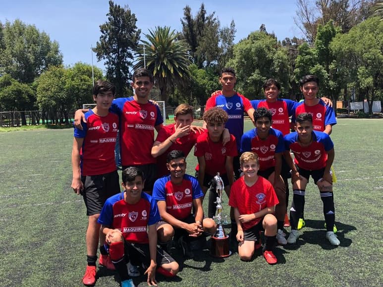 El equipo Azcape es el anfitrión de este torneo que tendrá sus partidos de campeonato el próximo lunes en la Sección 74. (ESPECIAL) 