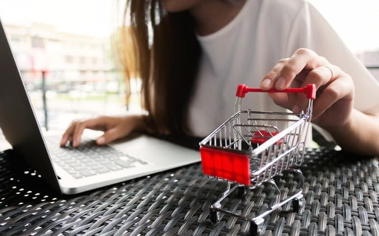 En el más reciente 'Estudio de Comercio Electrónico en México', hecho por la Asociación de Internet MX, se refleja un crecimiento anual de 20 % en cuanto al total generado a través de las compras online. (AGENCIAS)