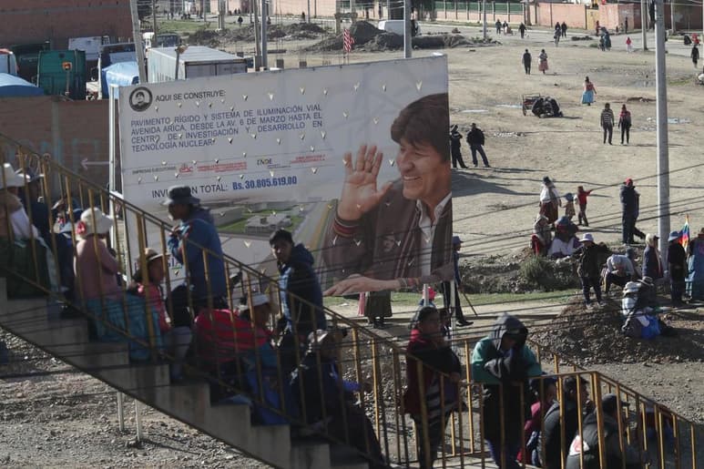 Actualmente Bolivia se encuentra, además de paralizado, dividido ante la salida de Evo Morales del poder. (EFE)
