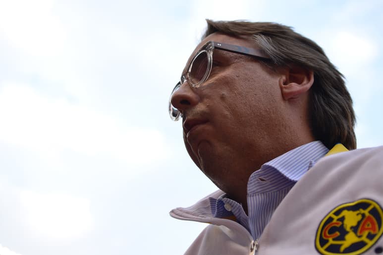 El dueño del conjunto azulcrema descartó por el momento que se planteen en cesar al actual director técnico. (ARCHIVO)