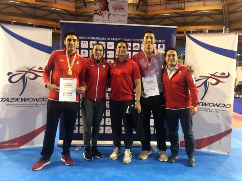 De los tres competidores aztecas que compitieron en tierras galas, dos se subieron al pódium en su respectiva categoría. (ESPECIAL)