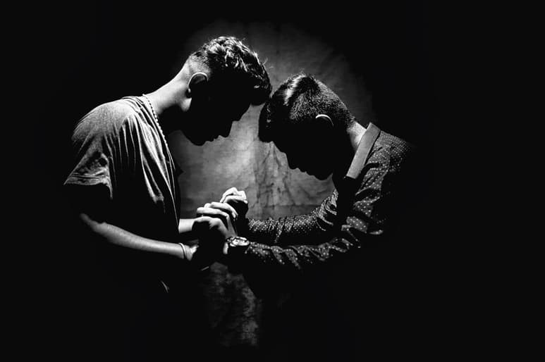 Dichas conductas, también contribuyen a tasas más altas de suicidio, homicidio, adicciones y accidentes de tránsito, así como de enfermedades no transmisibles. (ESPECIAL)