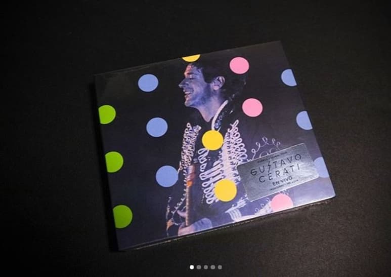 Música. Hoy saldrá a la venta el disco acompañado por el DVD del concierto que Gustavo Cerati ofreció en Monterrey en 2009 . (ESPECIAL)