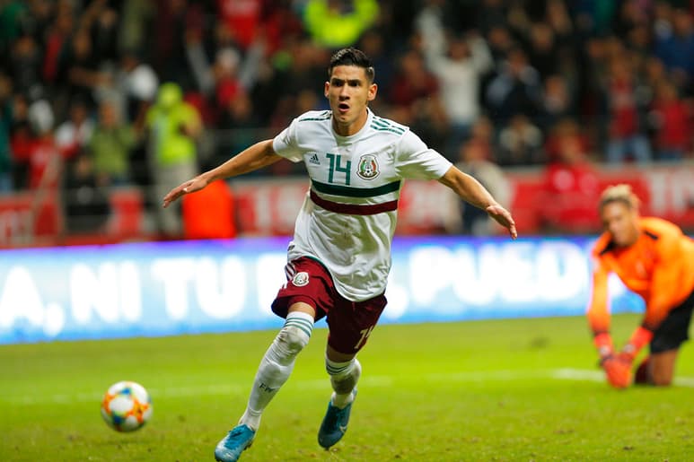 El mediocampista lagunero Uriel Antuna fue el artífice del gol con el que la escuadra azteca se quedó con los tres puntos en casa ante los caribeños y cerraron con paso perfecto en la Liga de Naciones. (JAM MEDIA)