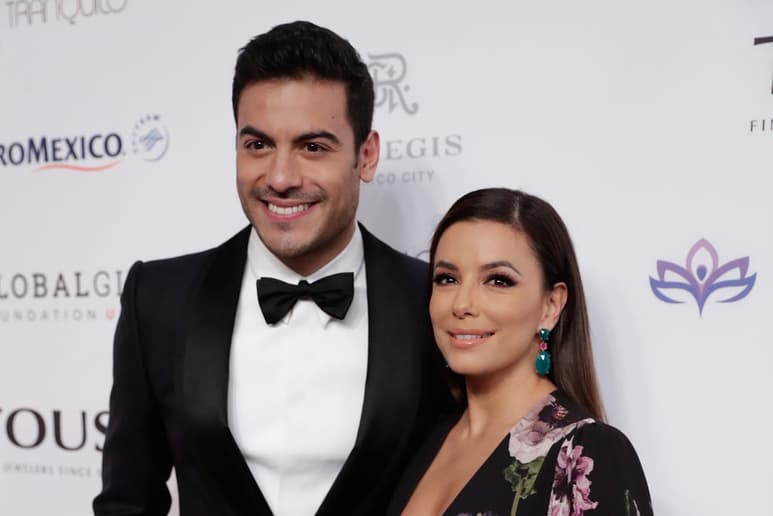 Sonriente y acompañada de Rivera, Longoria se dijo orgullosa de tener a Rivera esta noche como anfitrión. (EL UNIVERSAL)