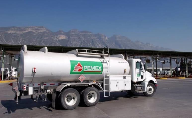 México está en riesgo de perder su grado de inversión en tres o cuatro años si Pemex no mejora su plan de negocios. (ARCHIVO)