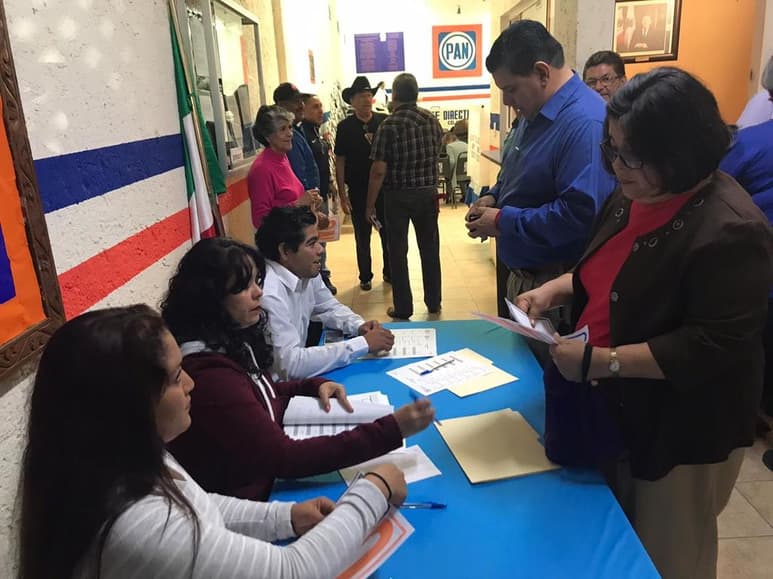 La Comisión Permanente Nacional es la responsable de la organización del proceso de elección del Comité Directivo Municipal y el voto será secreto, de manera personal y por una sola planilla.
(EL SIGLO DE TORREÓN)