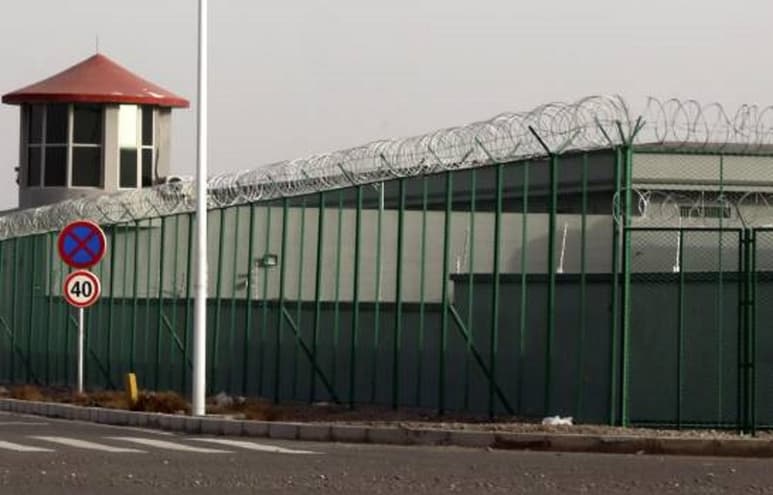 El gobierno chino ha detenido a cerca de un millón de personas, mayormente de minorías étnicas musulmanas. (AP)