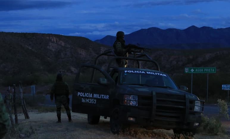 La familia LeBarón que radica en Estados Unidos solicitó a la Casa Blanca clasificar como organizaciones terroristas extranjeras a los cárteles del crimen organizado que operan en México, los cuales 'buscan poder político para crear un narcoestado en México'. (ARCHIVO)