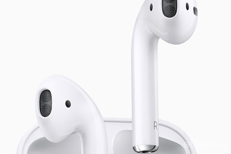 Casi la mitad de los 120 millones de auriculares inalámbricos que se venderán este año en todo el mundo serán de la tecnológica Apple. (ARCHIVO)