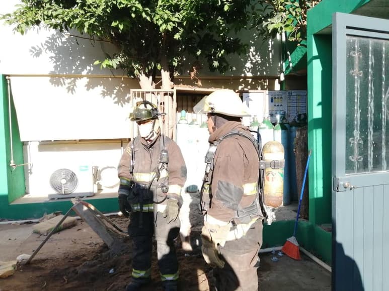 Evacuan área de pediatría del Hospital Rural del Seguro Social en Madero. (MARY VÁZQUEZ)