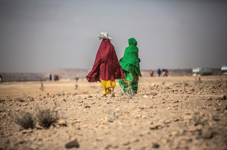 El estrés ambiental afecta de manera negativa a la capacidad de tomar decisiones significativas de las mujeres, especialmente a las que residen en las zonas más afectadas por la crisis climática de África y Asia. (ARCHIVO)