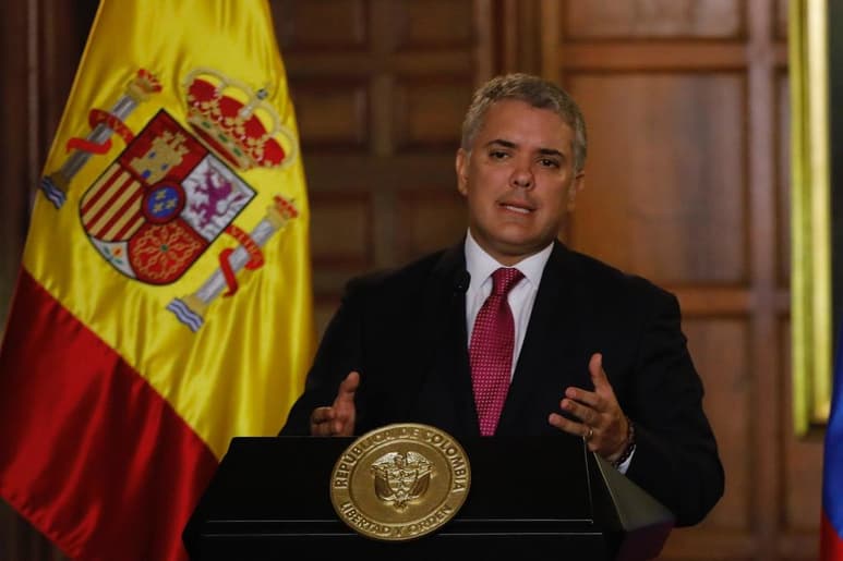 El presidente colombiano, Iván Duque, incluirá en el proyecto de reforma tributaria la devolución del 100 % del Impuesto al Valor Agregado (IVA) 'a las familias más vulnerables'. (ARCHIVO)