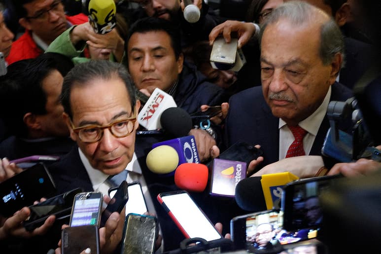 Tanto Carlos Slim como Carlos Salazar Lomelín señalaron que el programa de Inversión en Infraestructura será positivo para la economía mexicana. (ARCHIVO)