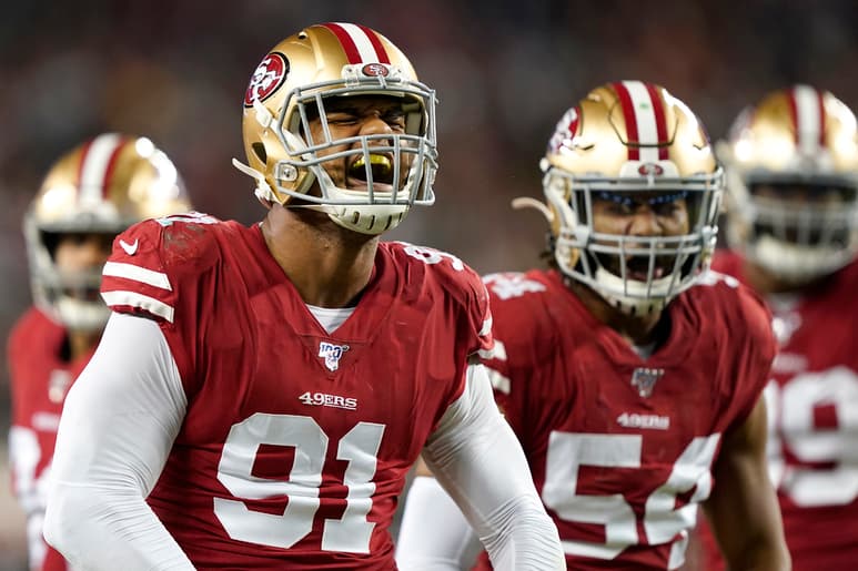 La defensiva de los 49'ers brilló en el juego del domingo ante los Empacadores de Green Bay, a quienes derrotaron 37-8. (AP)