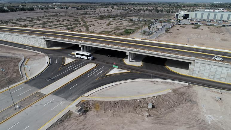 Inauguran el segundo periférico de Gómez Palacio a Torreón, con una inversión de mil 22 millones de pesos. (VERÓNICA RIVERA)
