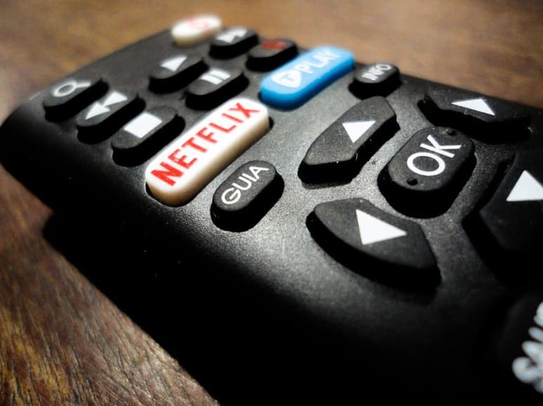 Estiman que 13.7 millones de europeos descargan televisión mediante el protocolo de Internet no autorizado. (ARCHIVO)