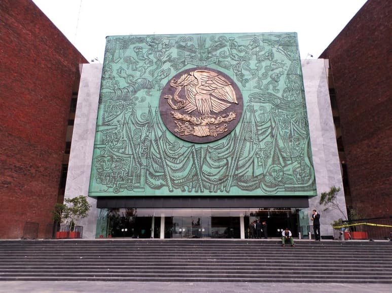 Por su dieta mensual, los diputados recibirán 74 mil 672 pesos y 140 mil 504 pesos de su aguinaldo, lo que representa ingresos personales y directos. (ESPECIAL)