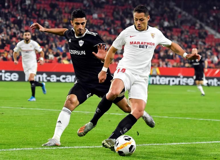 El mexicano, Javier Hernández, tuvo una discreta participación en el partido ante el Qarabag. (EFE)