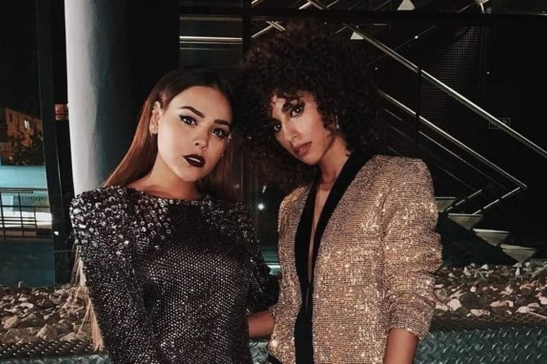 La muestra de cariño entre ellas dio de qué hablar entre los usuarios. (ESPECIAL)