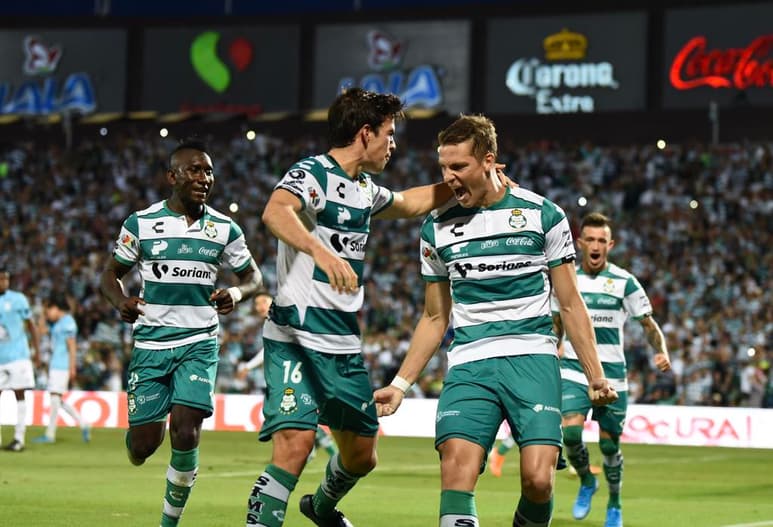 En el Estadio Corona, los Guerreros buscan difícil remontada ante los Rayados de Monterrey.