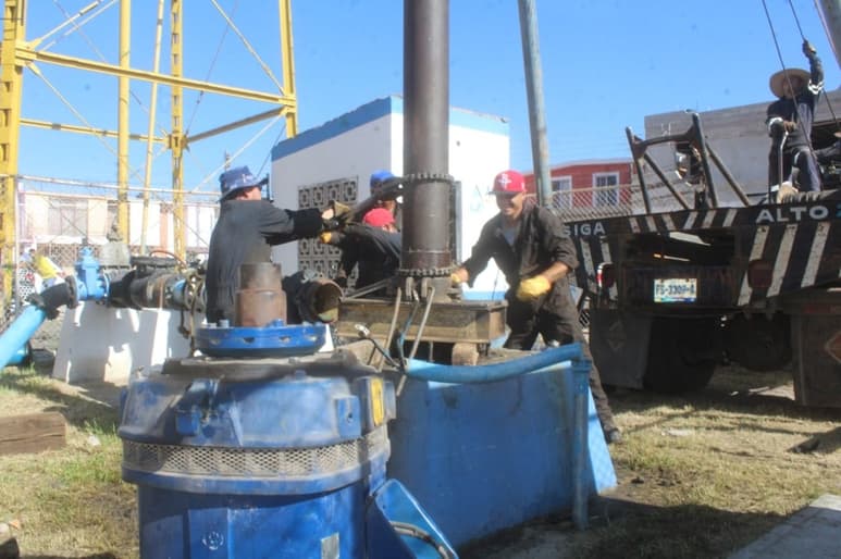 La sobreexplotación de los mantos ha obligado a extraer agua de cada vez mayor profundidad, trayendo como consecuencia la presencia de elementos que pueden llegar a ser nocivos. (EL SIGLO DE TORREÓN)