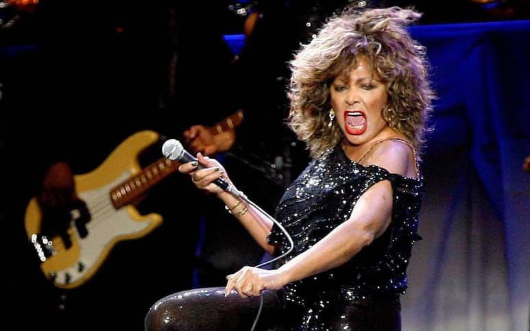 Estrellato. Tina Turner saltó al estrellato en 1958 cuando tenía solamente 19 años de edad. (ARCHIVO)