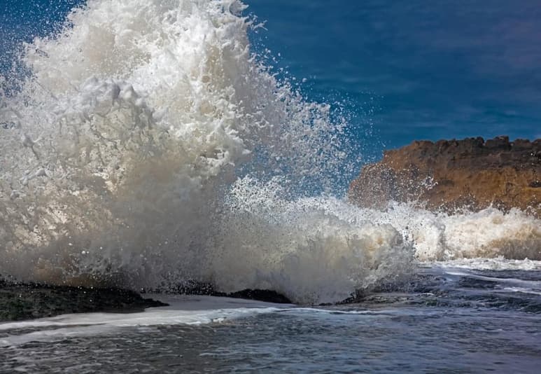 Científicos españoles desarrollaron un nuevo modelo que predice con mayor precisión el comportamiento de los terremotos, prevé los tsunamis que puede originar. (ARCHIVO)