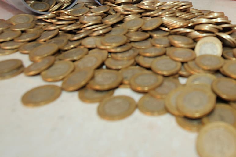 El crédito otorgado por la banca al sector privado continúa indicando señales de desaceleración en el largo plazo, de acuerdo con Casa de Bolsa Intercam. (ARCHIVO)