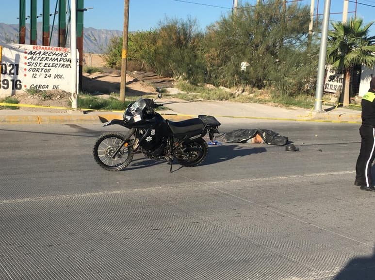 El accidente ocurrió sobre la carretera Gómez Palacio-Jiménez, a la altura del bulevar CERESO. (EL SIGLO DE TORREÓN)